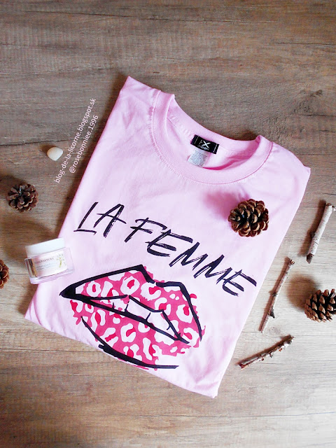 Femme Luxe Pink 'La Femme' Slogan Print Lip T-Shirt - Rayna Blog de la Licorne