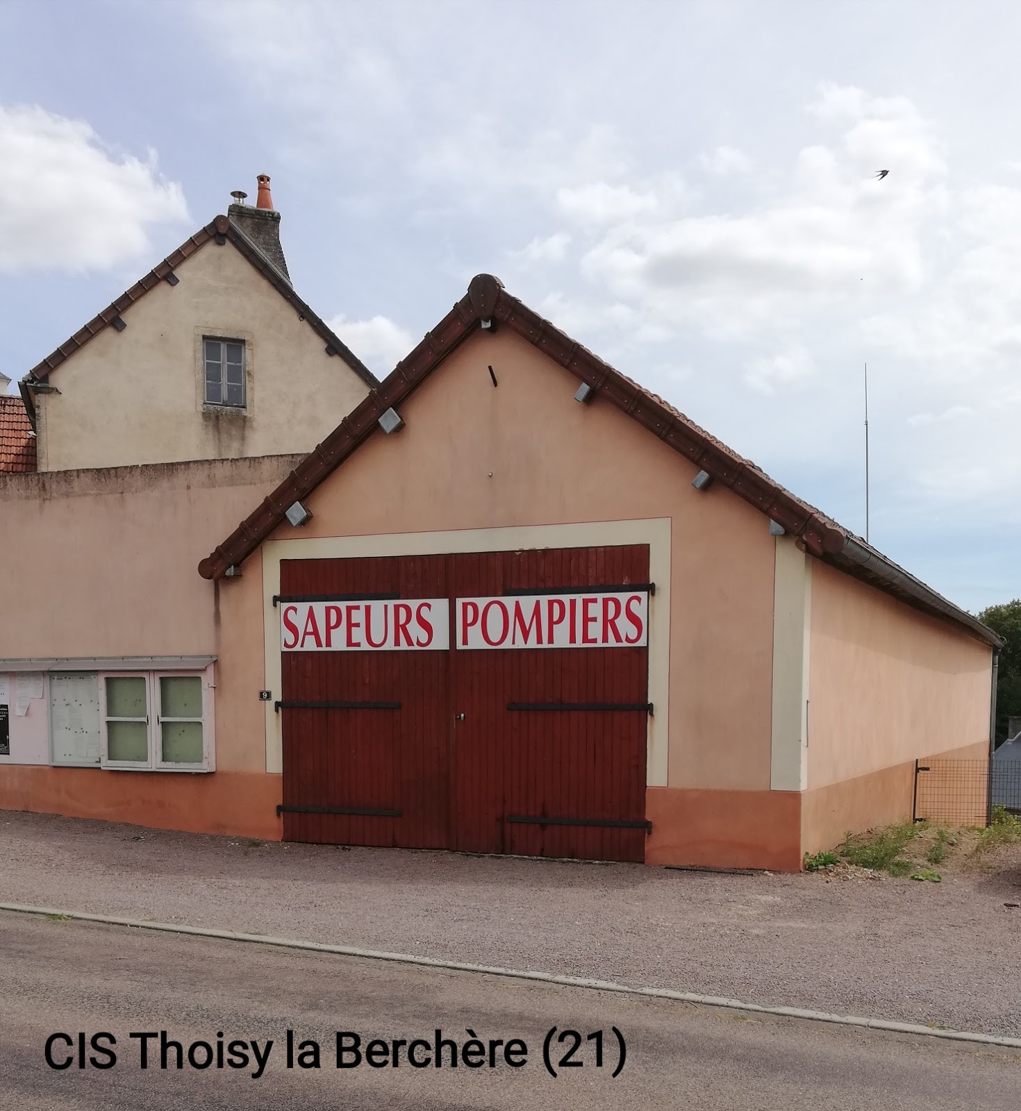 SP83 Pompiers du Var et d'ailleurs. CIS Thoisy la Berchère (21