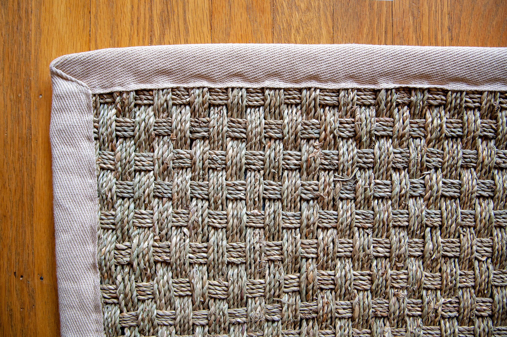 Sisal vs. seagrass vs. jute Banded natural fiber rug comparison, and