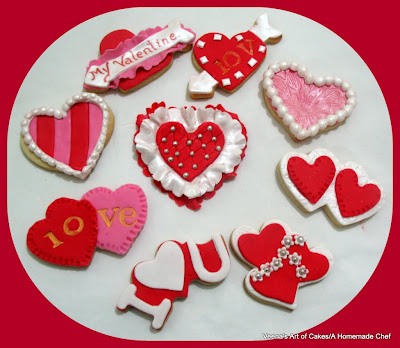 http://veenaartofcakes.blogspot.com/2013/02/decorating-valenitne-heart-cookies-and.html