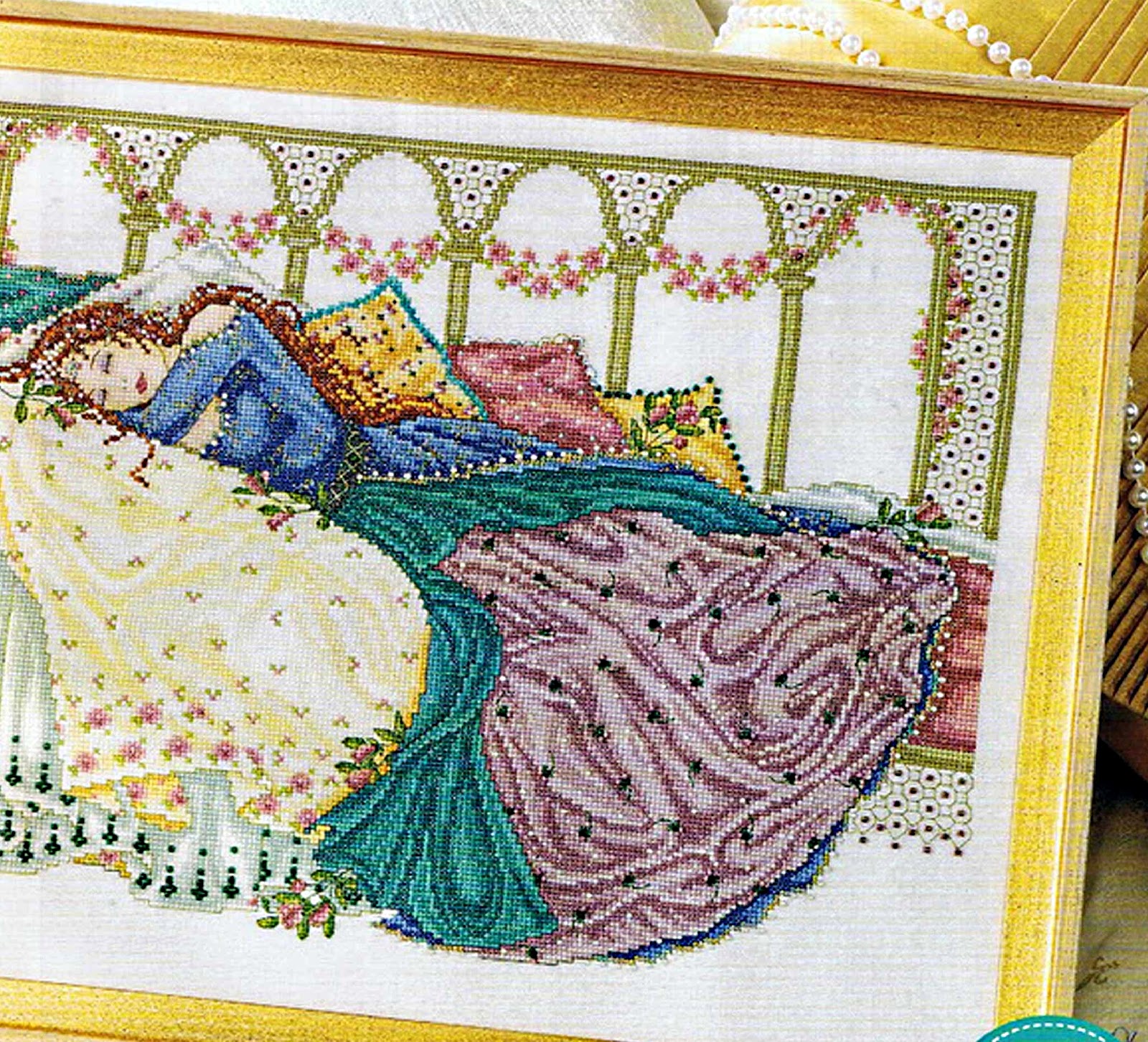 Схема вышивки сон. Мирабилия спящая красавица. Схемы вышивки крестом спящая красавица. Вышивка Маштакова спящая красавица. Вышивка ХАЕД спящая принцесса.