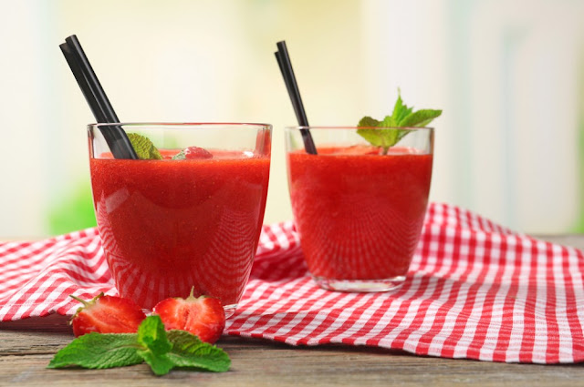 عصير الفراولة عصير الفراولة