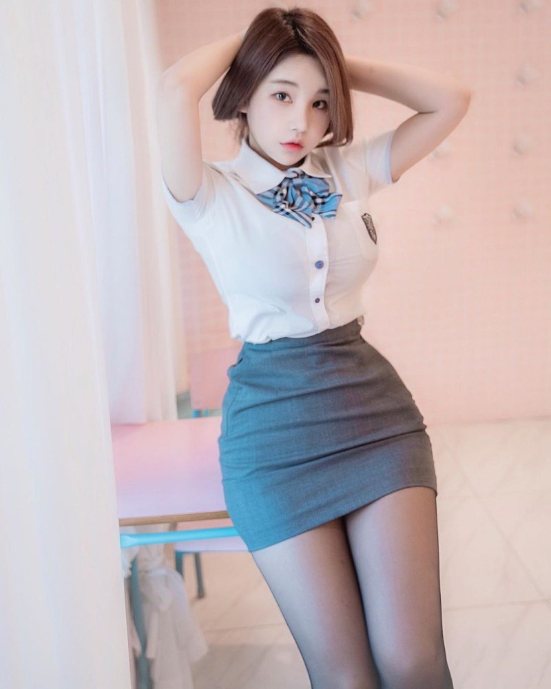 몸매 지리는 피팅모델 쮸리 - 디쁠