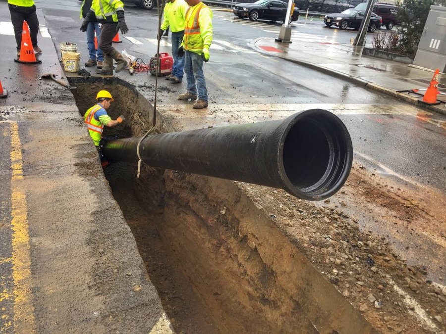 SAUDI IQAMA HELPER Six Workers Died Inside A 400meter Long Water Pipe