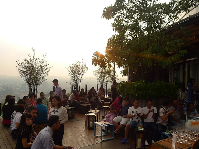 SKYE Bar & Restaurant (Menara BCA) | Jakarta100bars Nightlife Reviews