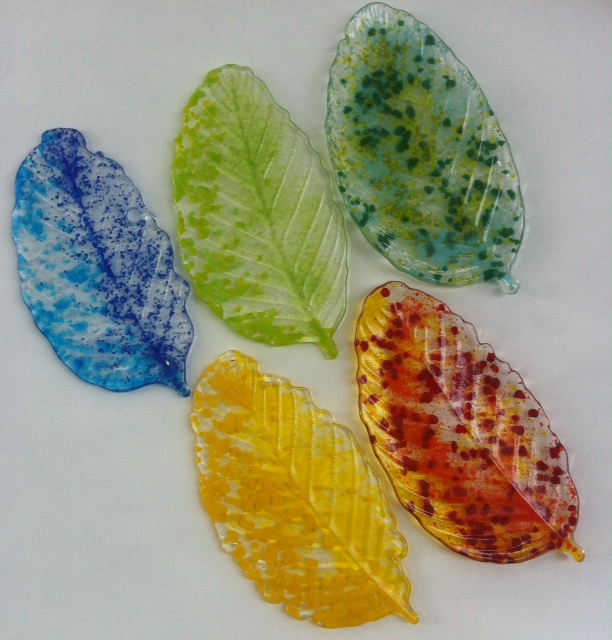 Tam Johannes Design: Fused Glass Leaves....!