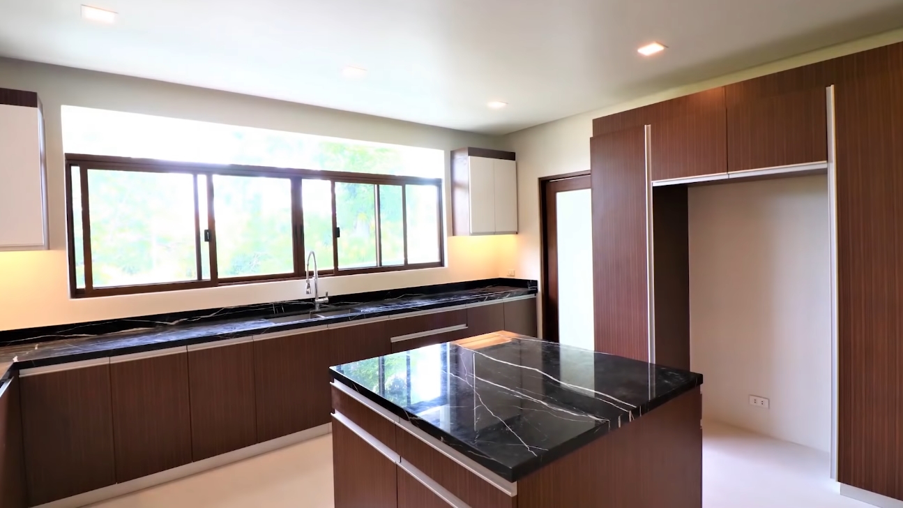 16 Photos vs. House Tour A11 || FULL TOUR! MASSIVE Ayala Alabang CORNER Brand New House and Lot for Sale - Luxury Home Video Tour 16 Photos vs. House Tour A11 || FULL TOUR! MASSIVE Ayala Alabang CORNER Brand New House and Lot for Sale - Luxury Home Video Tour