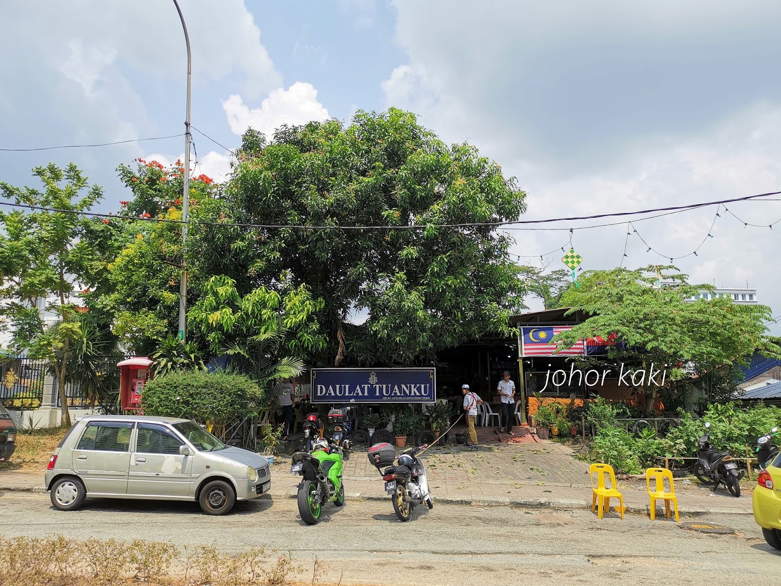 Warung Pokok Ceri Cherry Bandaraya Johor Bahru For Grilled Fish