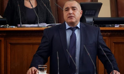 Пресата днес дебатира оставката на правителството и поведението на Борисов