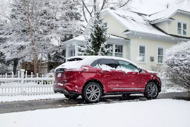 social cars holidays winter ford edge 19 01