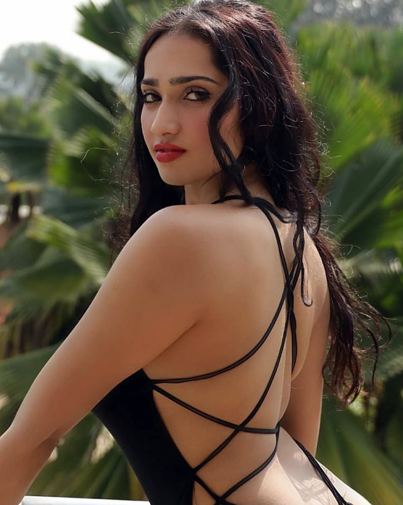Unseen Aditi Mistry Looking Smoking Hot n Sexy In Bikini HD Stills.