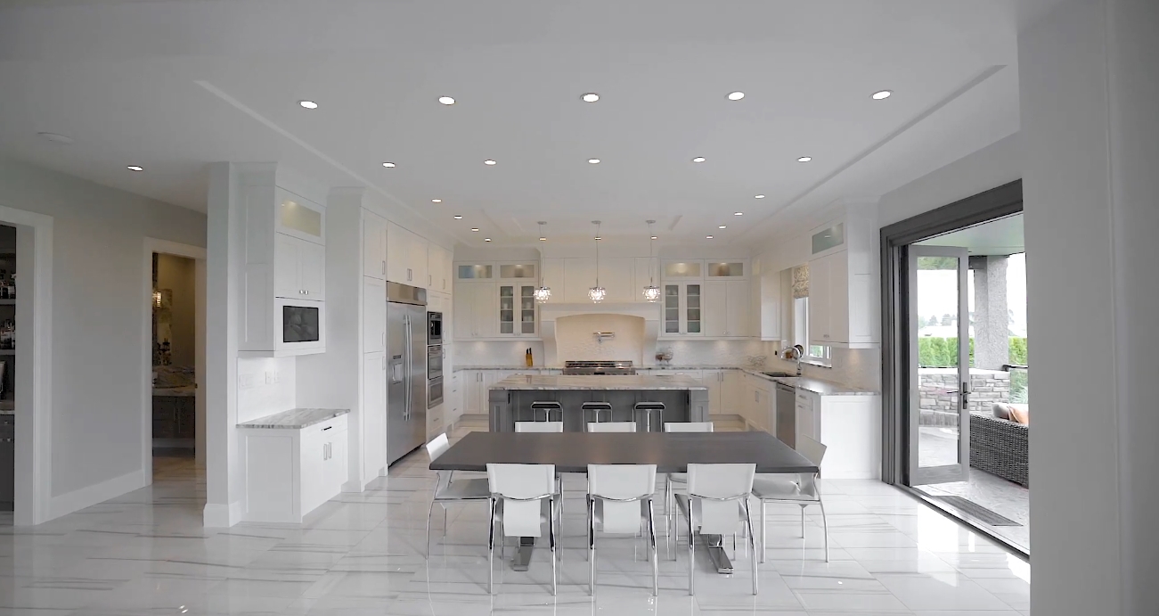 36 Photos vs. 15911 39A Avenue, South Surrey, BC - Sotheby's International Realty Canada - Luxury Home & Interior Design Video Tour