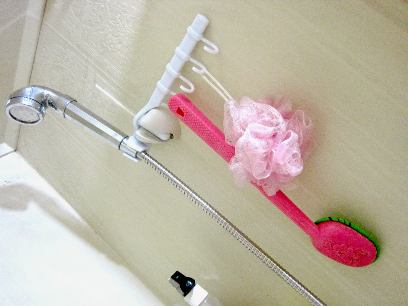 John Black Style's Korean Life Smart Multi 4 Hooks For Shower Bar