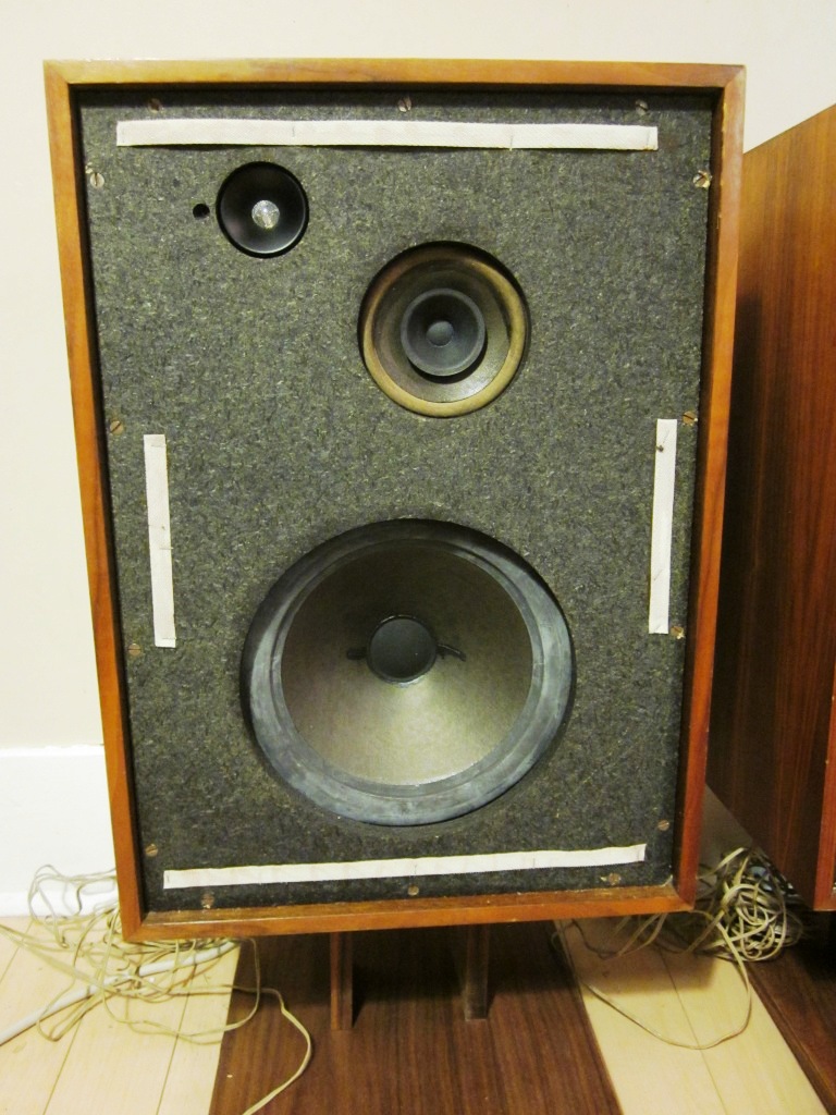 philips studio monitor 8