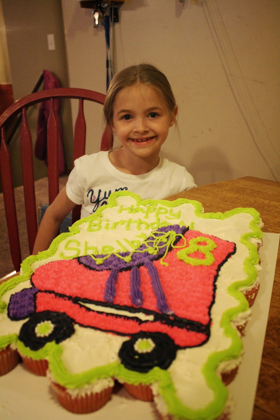 A Roller Skate Cupcake Cake