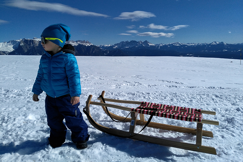 Nur ein kleiner Teil des 360° Panoramarundblicks auf die verschneiten Gipfel