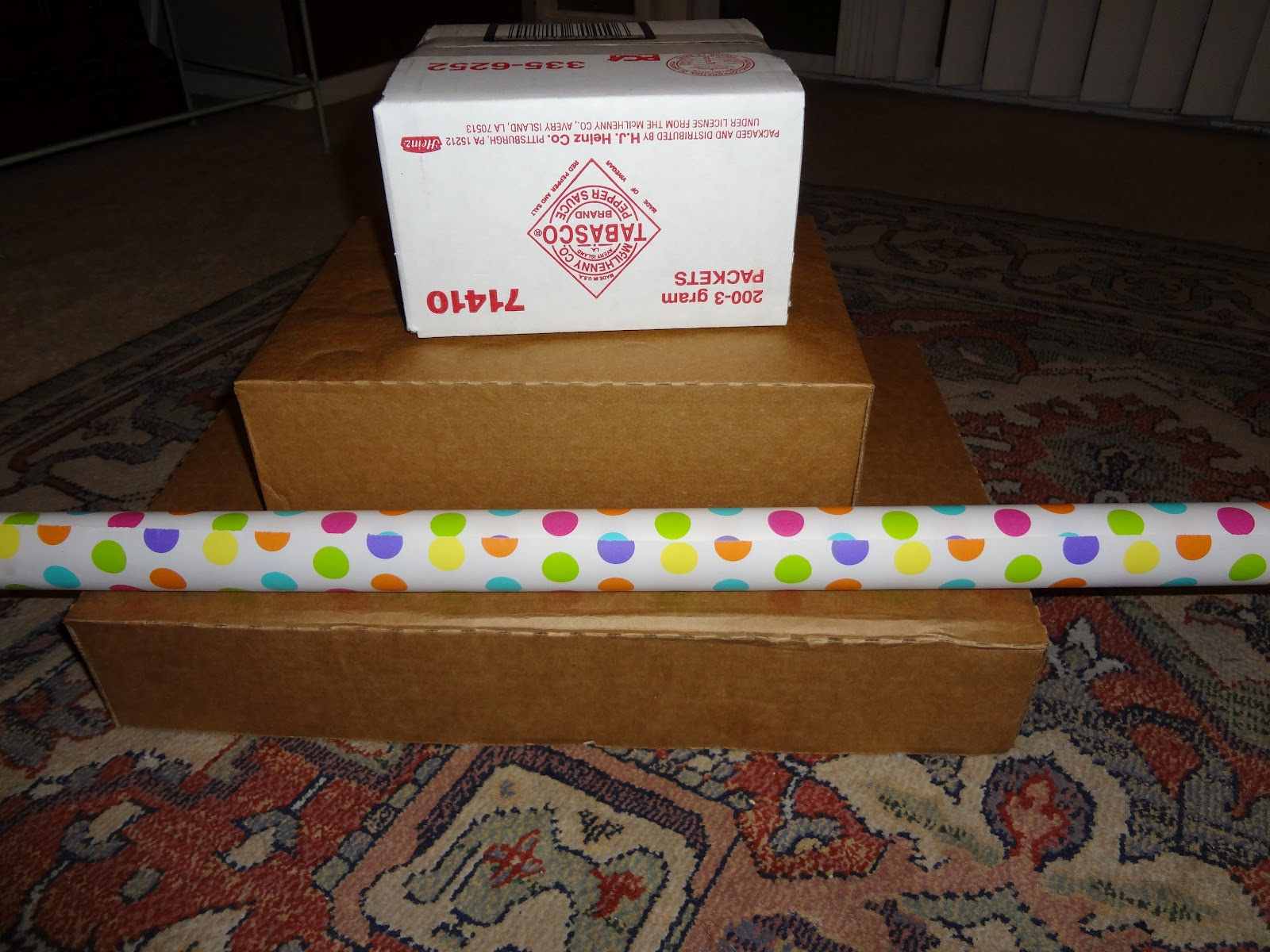 The Busy Broad DIY Cheap and Easy Cupcake Stand