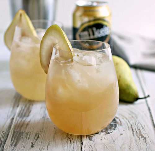 Bourbon Pear Lemonade