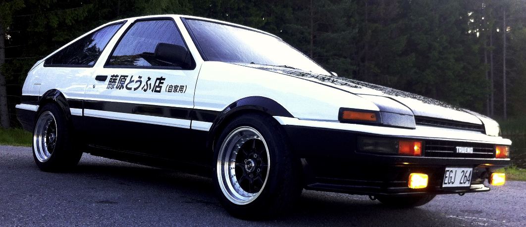 Initial-D_Toyota-Corolla-Trueno-AE86.JPG