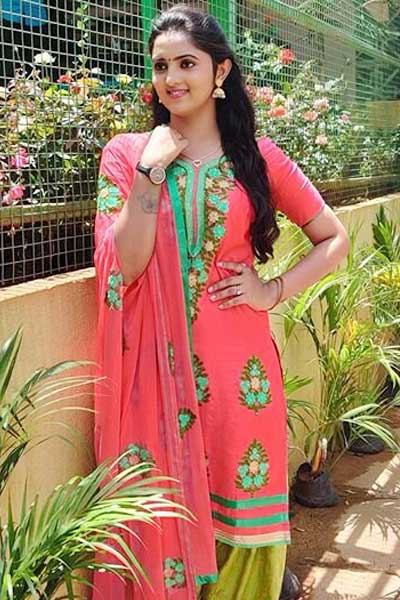 telugu serial actors names telugu serial actors names