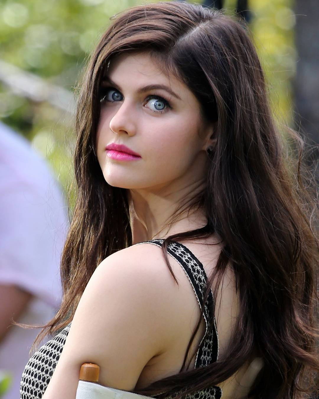 Alexandra Daddario Truly A Showstopping Beauty