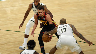 «NBA» .. Milwaukee Bucks crush the Atlanta Hawks and equalize the Eastern Conference The Milwaukee Bucks inflicted a humiliating loss to the Atlanta Hawks 125-91 at dawn today, Saturday, compensating for their opening fall against them in the Eastern Conference Final in the NBA.