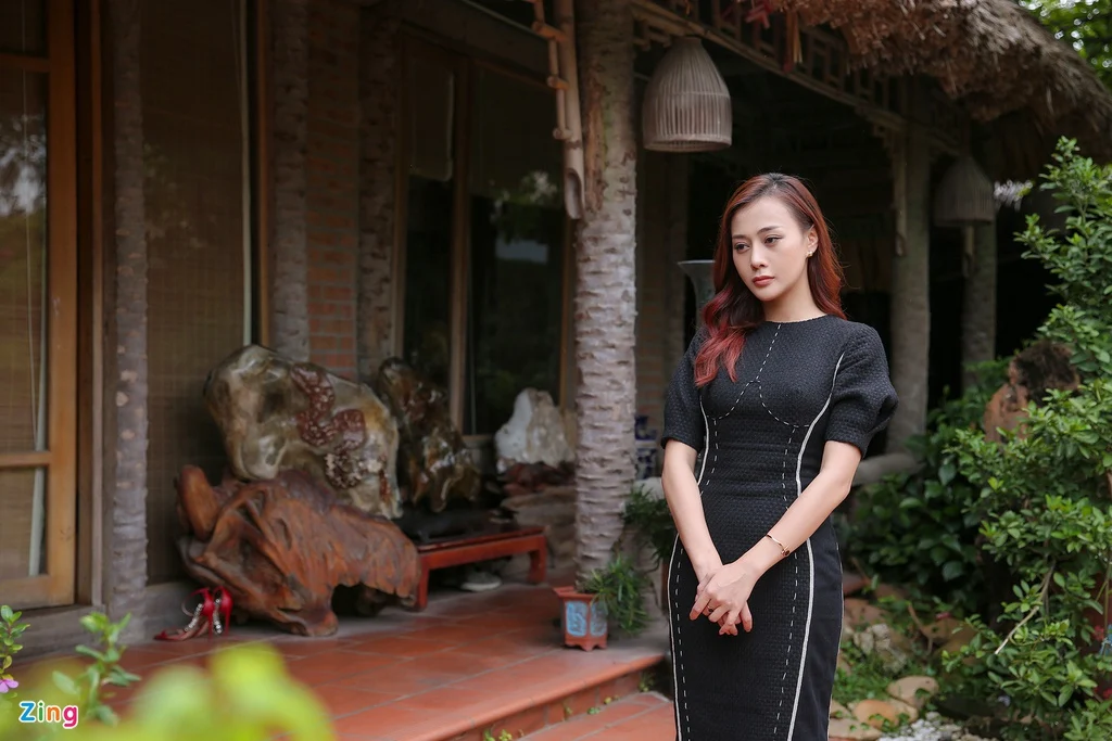Phương Oanh quay lại bối cảnh động Thiên Thai của 'Quỳnh búp bê' Phương Oanh quay lại bối cảnh động Thiên Thai của 'Quỳnh búp bê'