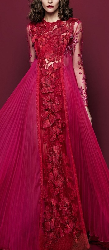 Elegant Gowns by Yolan Cris