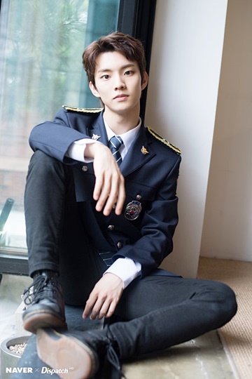 다음 컨셉 제복하면 찰떡일것같은 남돌 | 인스티즈