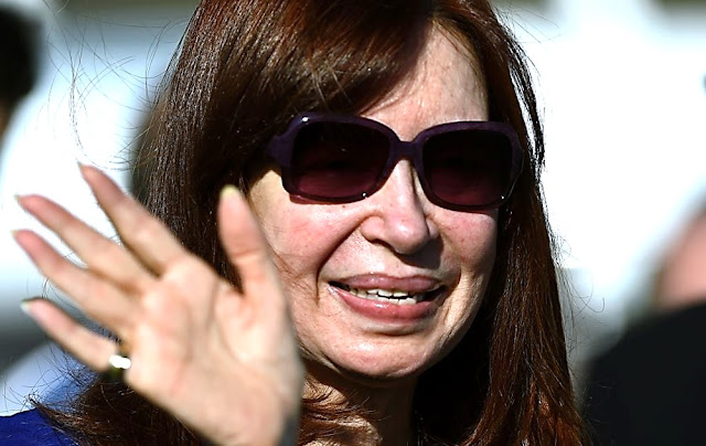 Cristina Fernández Confirman juicio contra Kirchner por "cuadernos de la corrupción" en Argentina