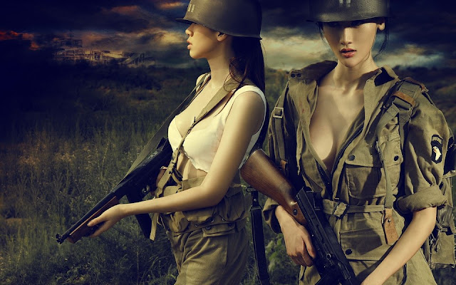 người đẹp cười với súng người đẹp cười với súng