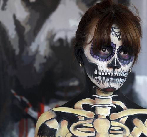 Hanging, Slicing, and Inking at Colombia’s Cali Tattoo Festival