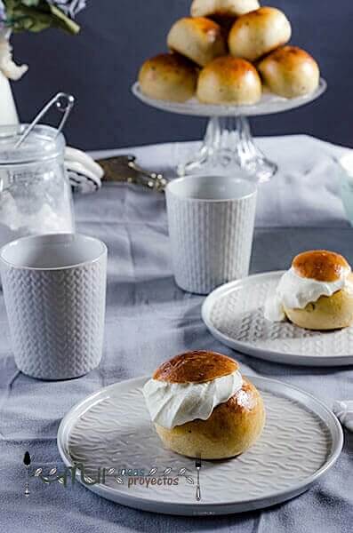 como preparar semlor, bollos de pascua nórdicos