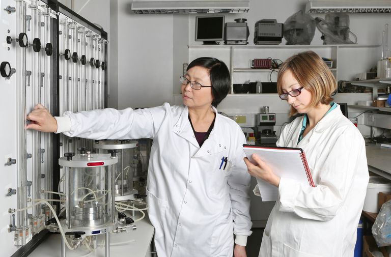 Prospek kerja teknik kimia untuk perempuan