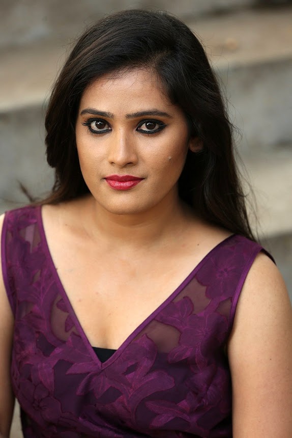 Sri Anusha at Nuvvenduku Nachave Sailaja opening