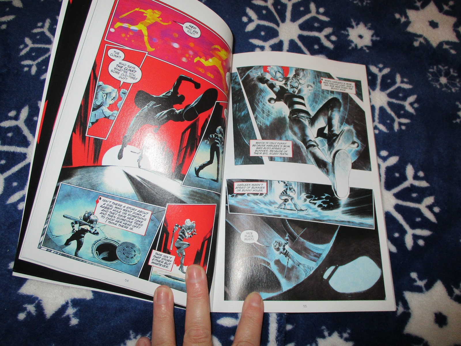 Missys Product Reviews Harley Quinn Breaking Glass by Mariko Tamaki