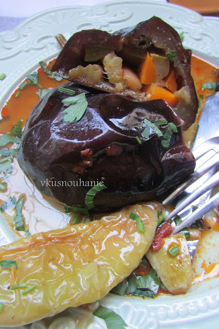 ПЪЛНЕН ПАТЛАДЖАН СЪС ЗЕЛЕНЧУЦИ