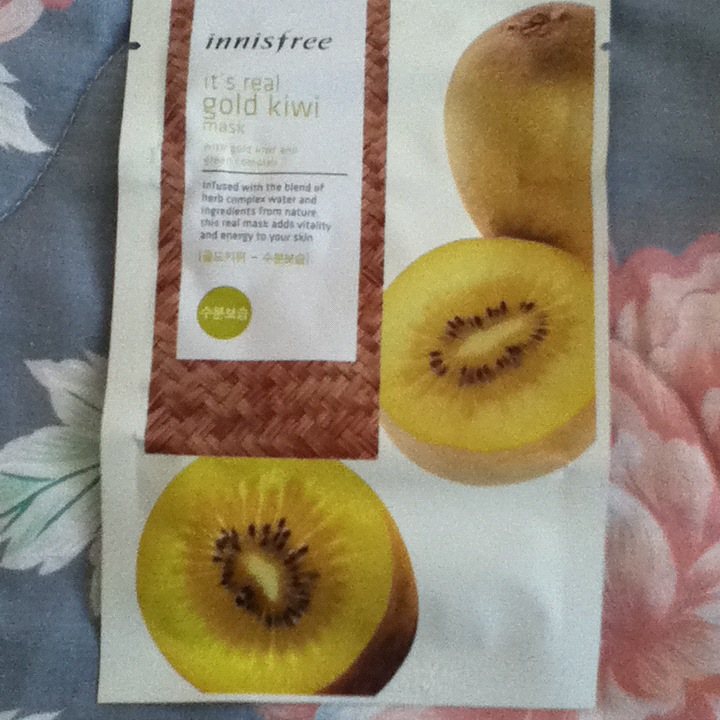 Beautify Your Life! Innisfree Sheet Masks Review