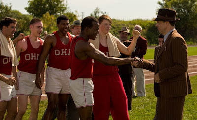 Jason Sudeikis and Stephan James in Race (2016)