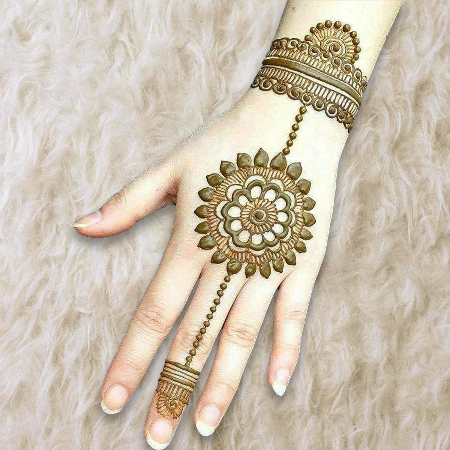 Simple mehendi designs