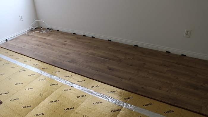 It Has Grown On Me Laying Laminate Flooring In Our Second Bedroom