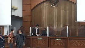Sidang HRS Ditunda Lagi gegara Polri Mangkir, Hakim Berikan Peringatan ke Bareskrim dan Polda Metro
