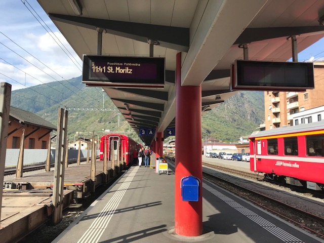 ティラーノのスイス鉄道の駅