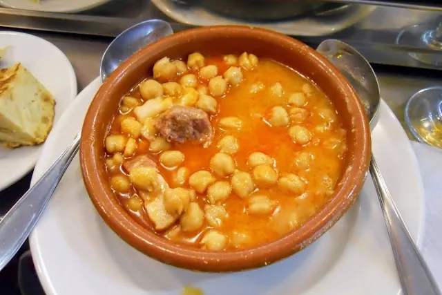 3 days in Madrid: traditional chickpea stew