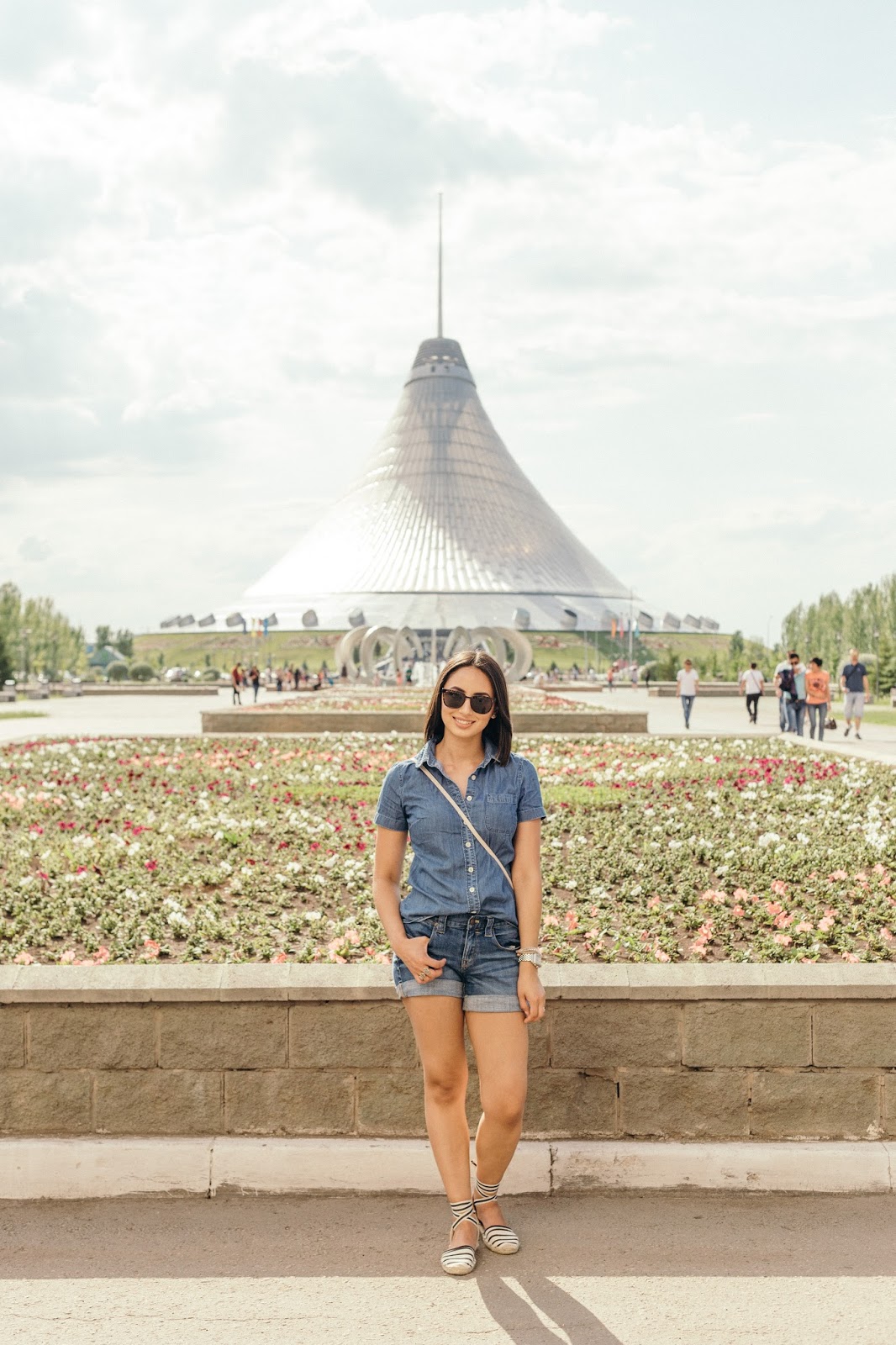 Denim and Espadrilles - The Bobbed Brunette