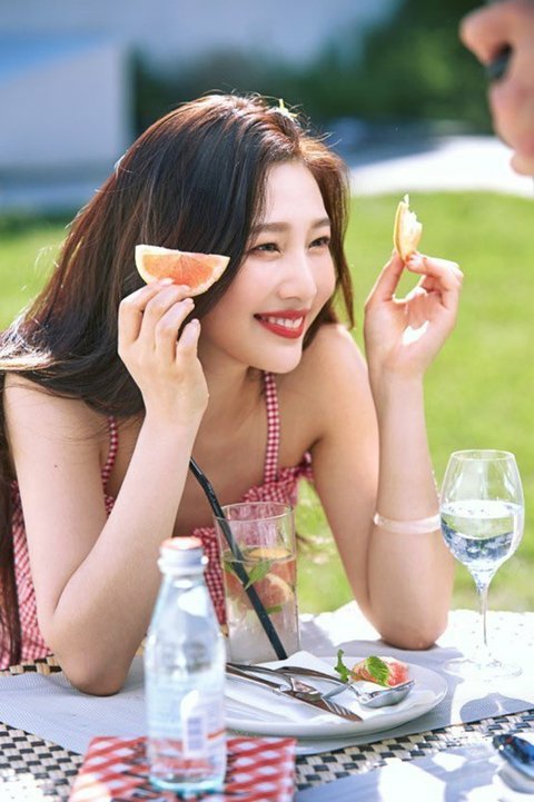 Siapa Saja Idol Korea yang Imagenya Sangat Cocok dengan Sebuah Brand? Begini Jawaban Netizen 3 download%2B%25287%2529