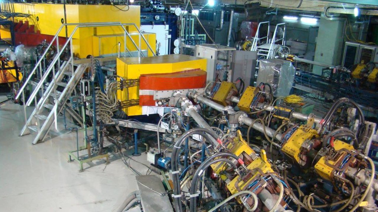 224 cm Variable Energy Cyclotron - VECC - 01