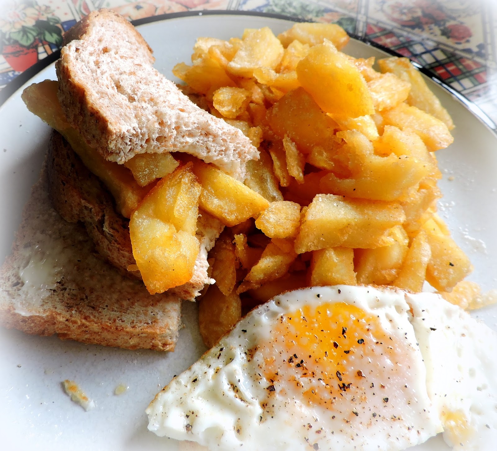 Perfect Egg & Chips | The English Kitchen