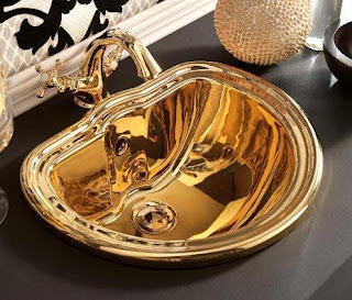 Эксклюзивные раковины для ванной из золота