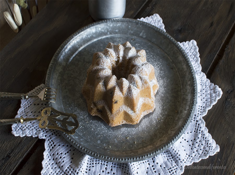 bundt cake de coco y chocolate